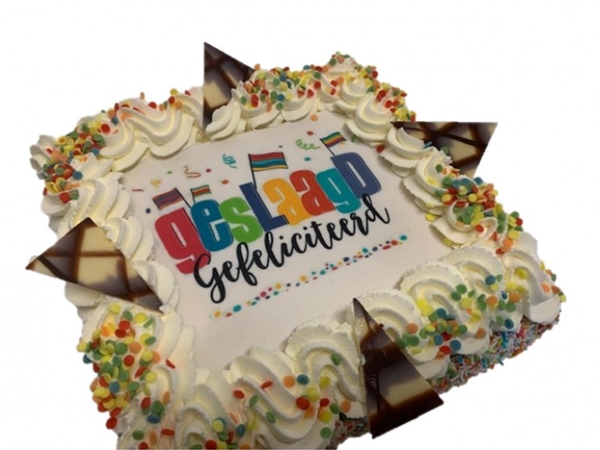 GESLAAGD slagroomtaart 9-12 personen